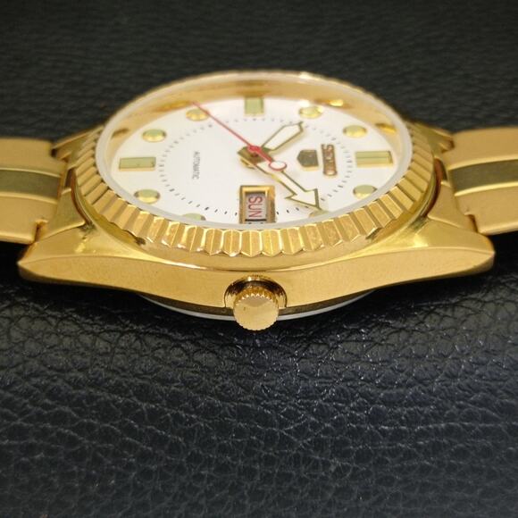 Vintage 1972 Seiko Automatic Mens Gold Watch W/daydate & White accents - Picture 5 of 8